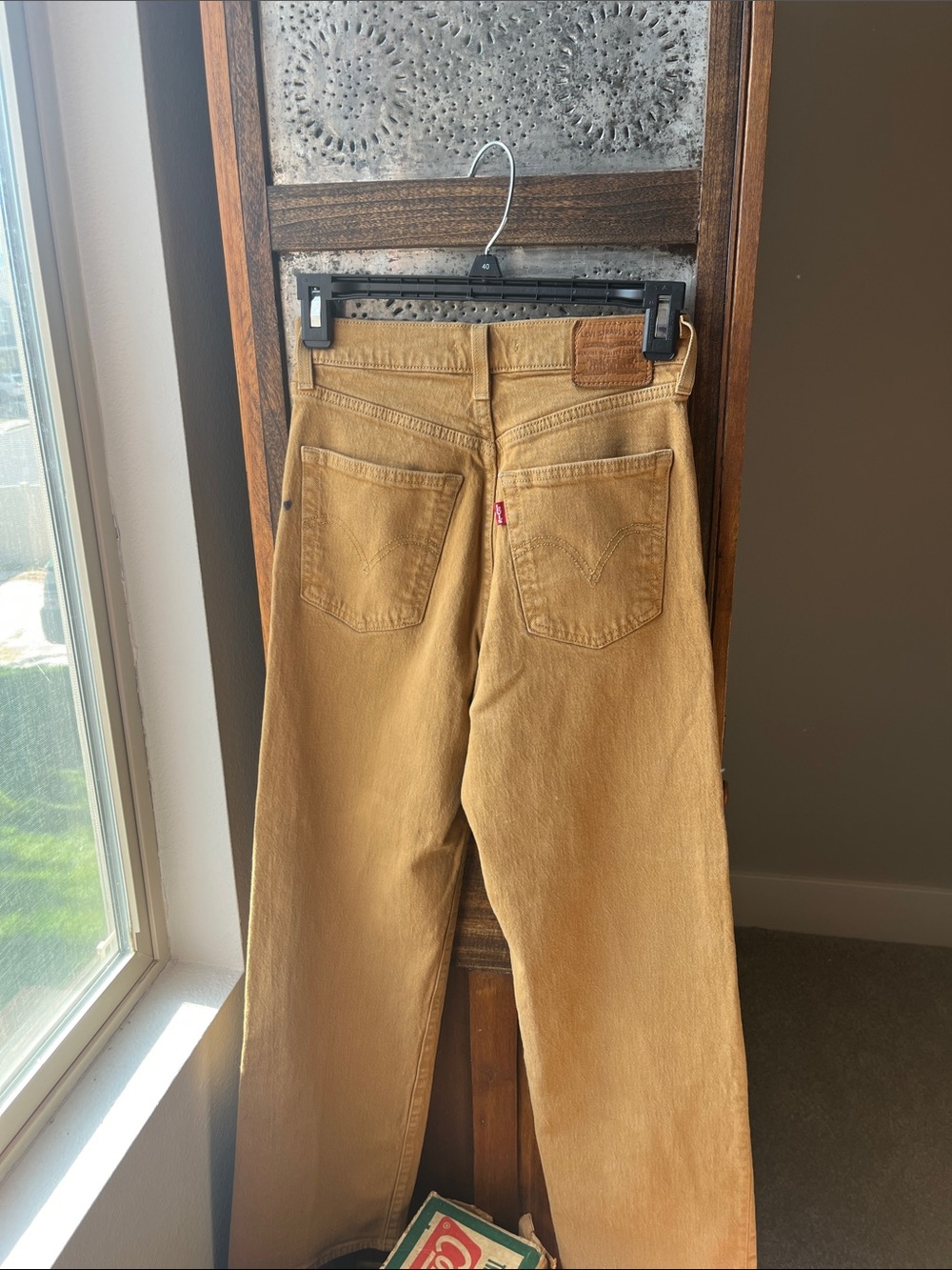 Levi’s rib cage straight jean pants in mustard tan. high waisted ankle - size 26 - Picture 2 of 4